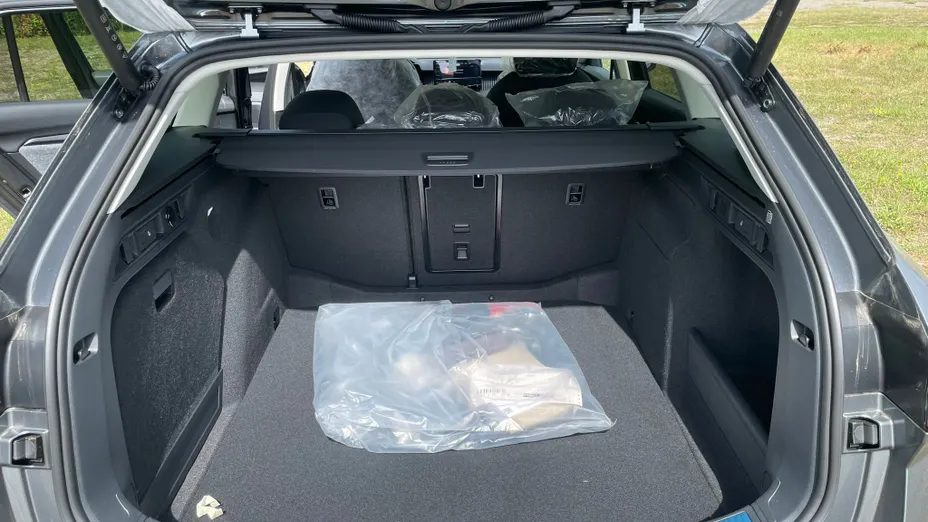 SKODA Superb Superb 2.0 TDI SCR Selection DSG Nowy