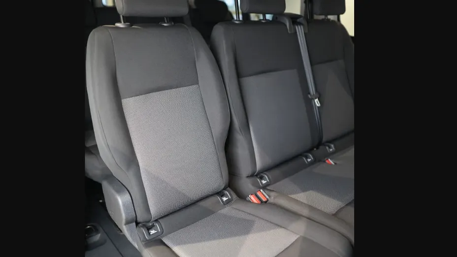 TOYOTA Proace Proace Kombi 2.0 D-4D Long 2,8t