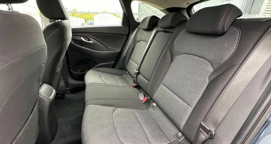 HYUNDAI i30 i30 1.0 T-GDI Smart