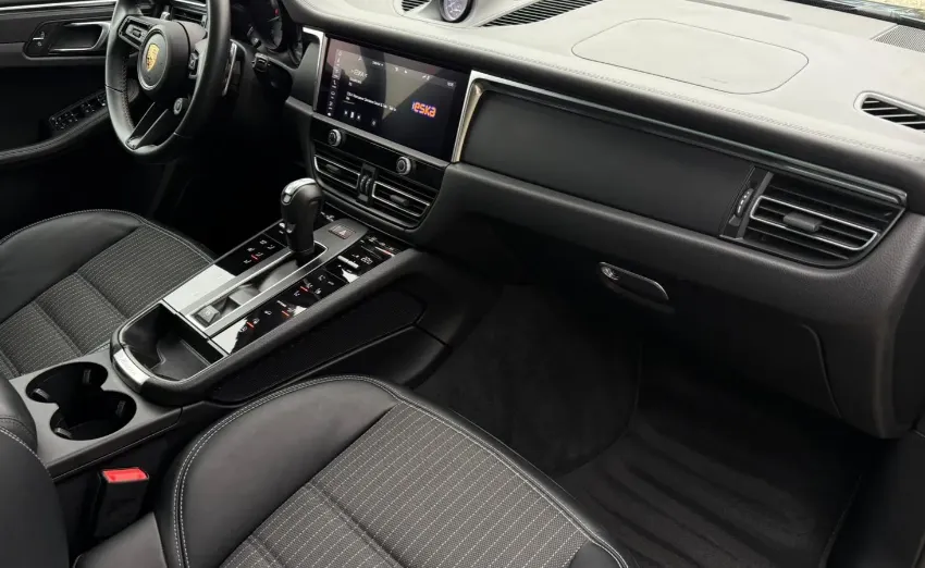 PORSCHE Macan Macan T