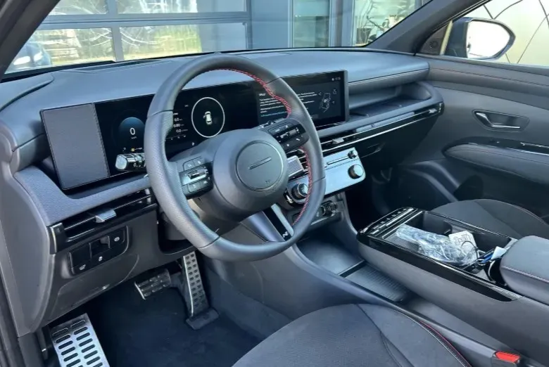 HYUNDAI Tucson Tucson 1.6 T-GDi HEV N-Line 4WD aut Nowy