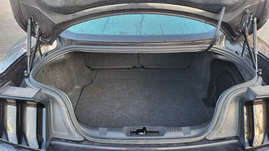 FORD Mustang Mustang 5.0 V8 GT aut