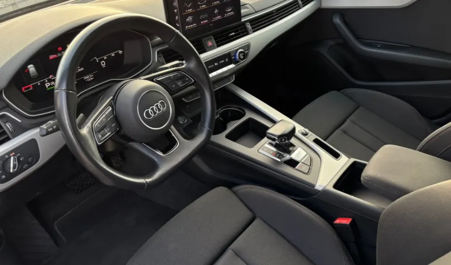 AUDI A4 A4 40 TFSI mHEV S Line S tronic