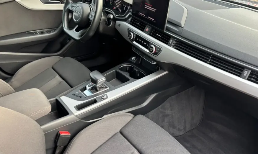 AUDI A4 A4 40 TFSI mHEV S Line S tronic