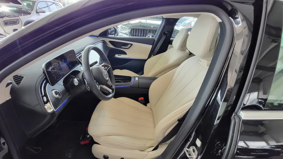 MERCEDES-BENZ E Klasa E 200 mHEV Avantgarde 9G-Tronic