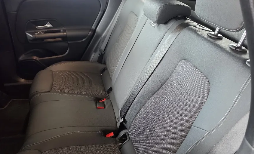 MERCEDES-BENZ GLA GLA 200 Style