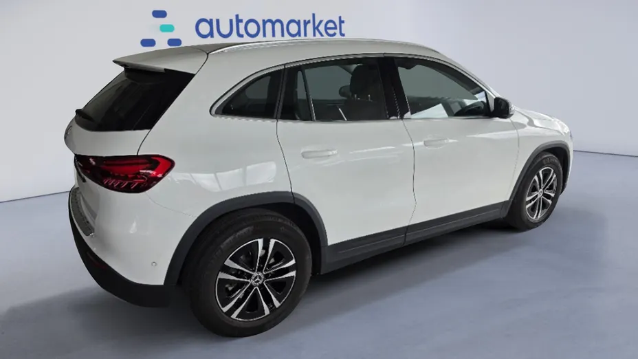 MERCEDES-BENZ GLA GLA 200 Style