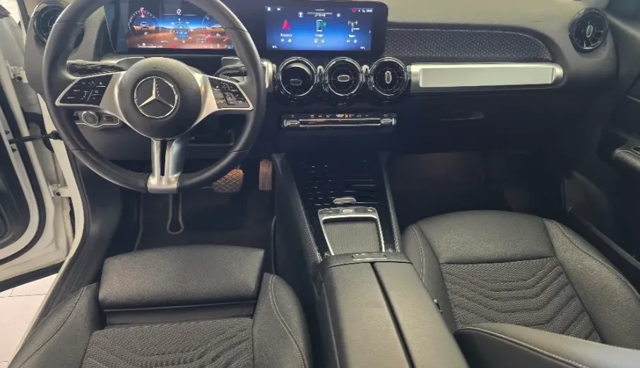 MERCEDES-BENZ GLB GLB 200 d 4-Matic 8G-DCT