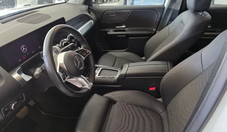 MERCEDES-BENZ GLB GLB 200 d 4-Matic 8G-DCT