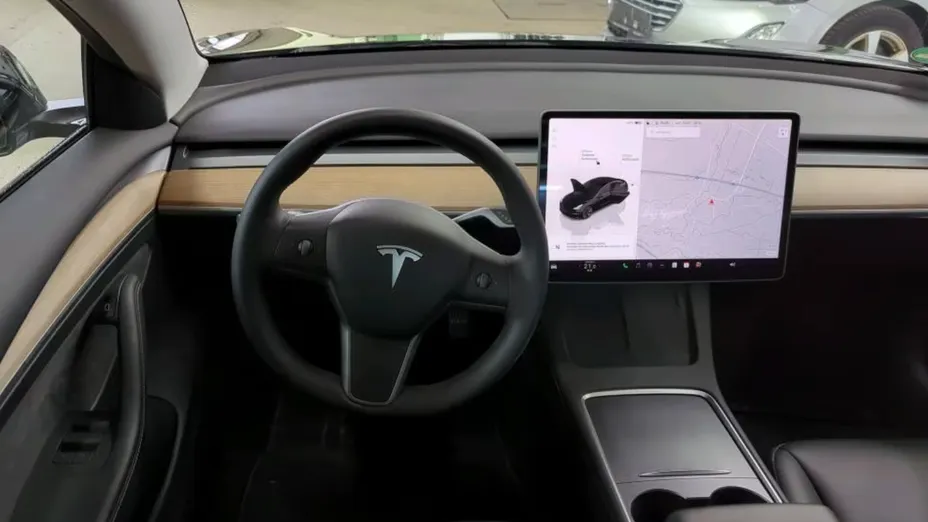 TESLA Model 3 3 Long Range AWD