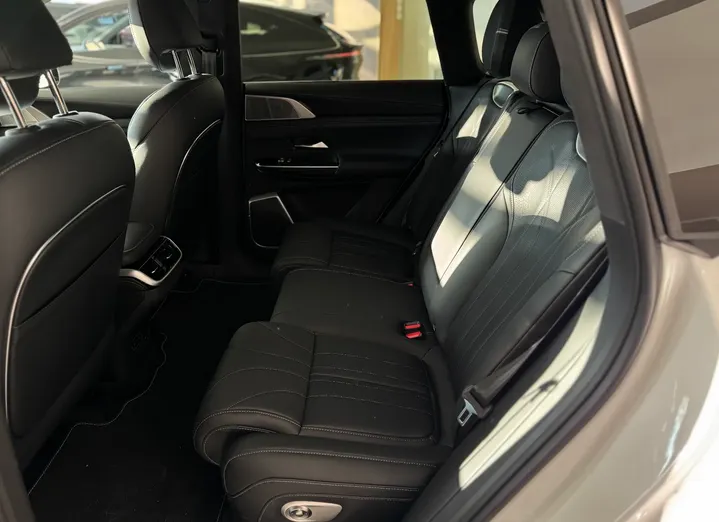 XPENG G9 G9 80.3 kWh RWD Standard Range Nowy