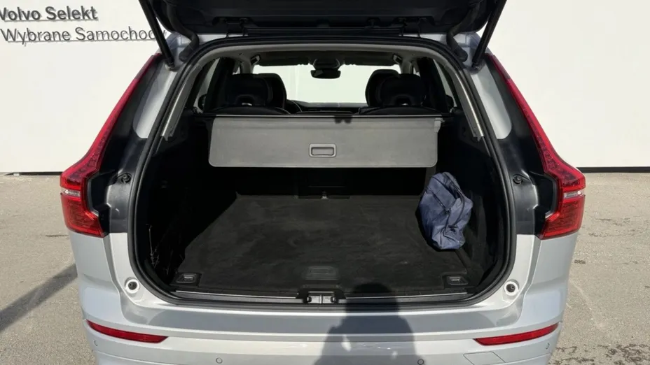 VOLVO XC60 XC60 B4 D AWD Plus Dark aut