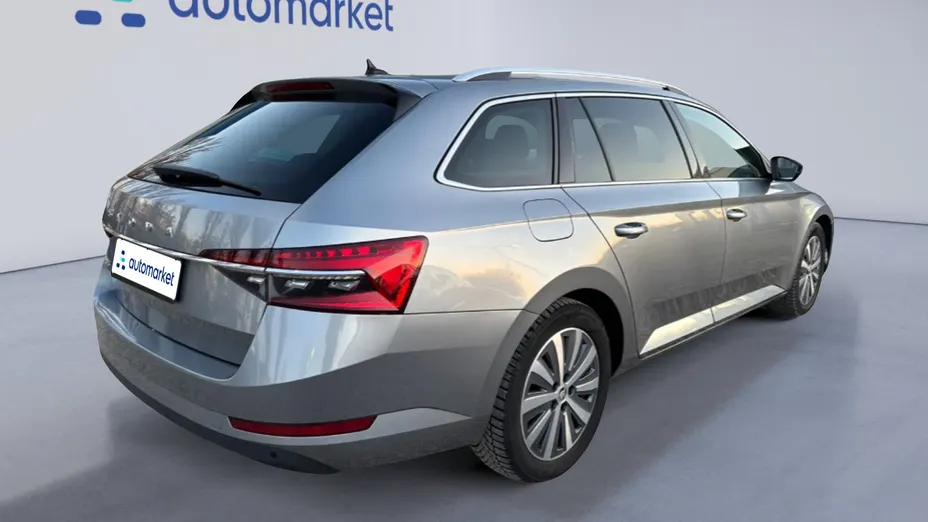 SKODA Superb Superb 2.0 TDI SCR Style DSG