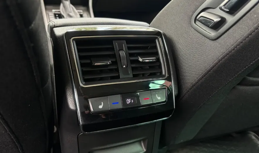 SKODA Superb Superb 2.0 TDI SCR Style DSG