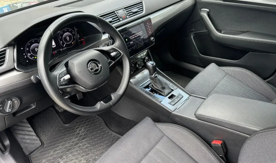 SKODA Superb Superb 2.0 TDI SCR Style DSG