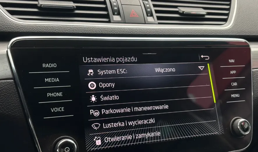 SKODA Superb Superb 2.0 TDI SCR Style DSG