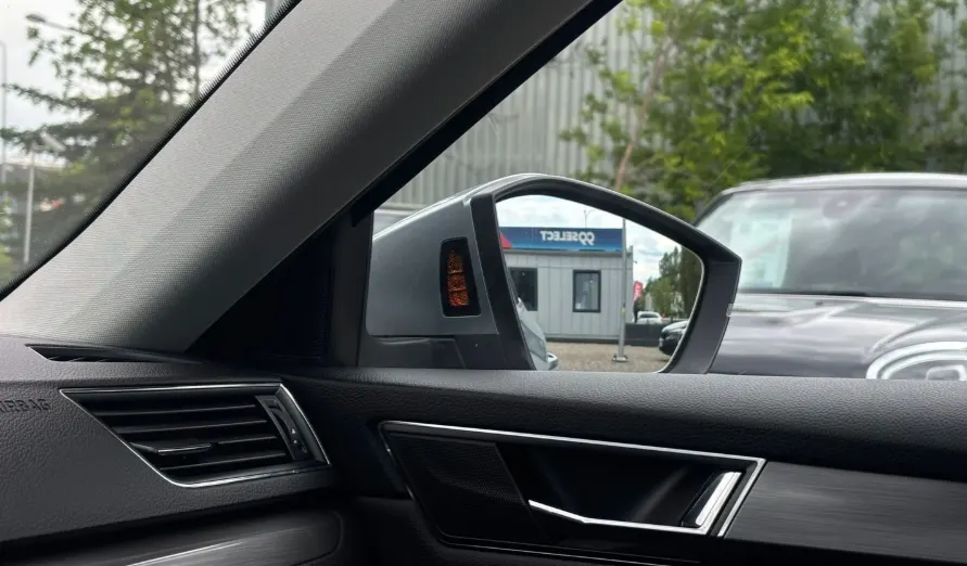 SKODA Superb Superb 2.0 TDI SCR Style DSG