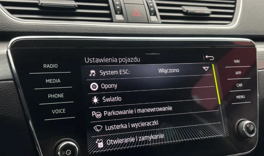 SKODA Superb Superb 2.0 TDI SCR Style DSG