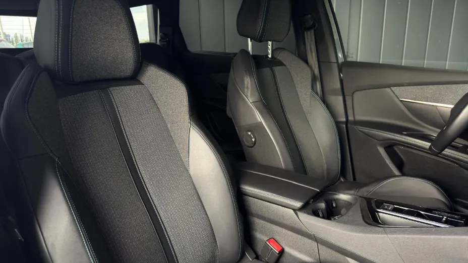PEUGEOT 5008 5008 1.5 BlueHDi Allure S&S EAT8