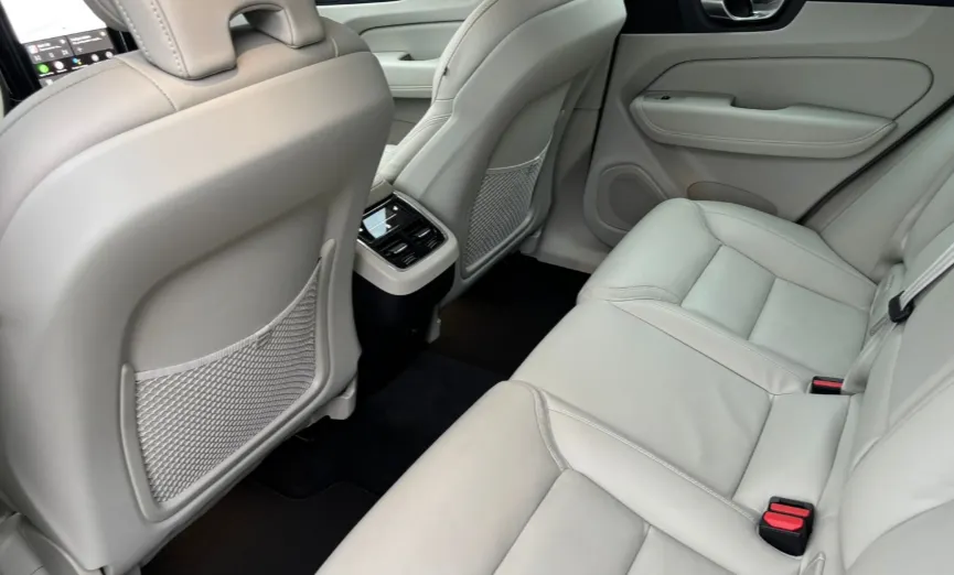 VOLVO XC60 XC60 B5 B AWD Ultra Dark aut