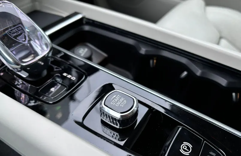 VOLVO XC60 XC60 B5 B AWD Ultra Dark aut