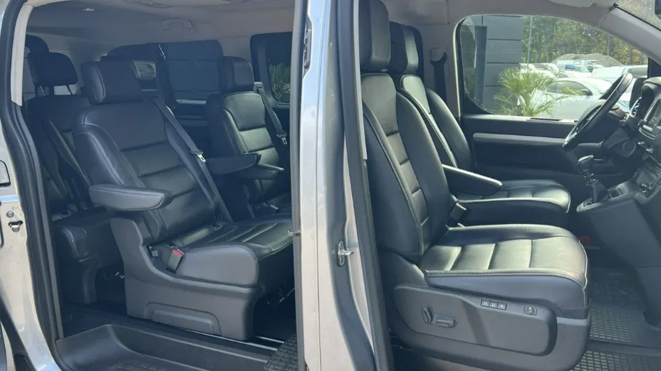 PEUGEOT Traveller Traveller 2.0 BlueHDi Long Business Vip