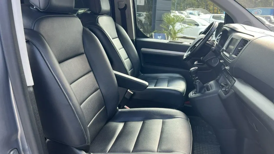 PEUGEOT Traveller Traveller 2.0 BlueHDi Long Business Vip