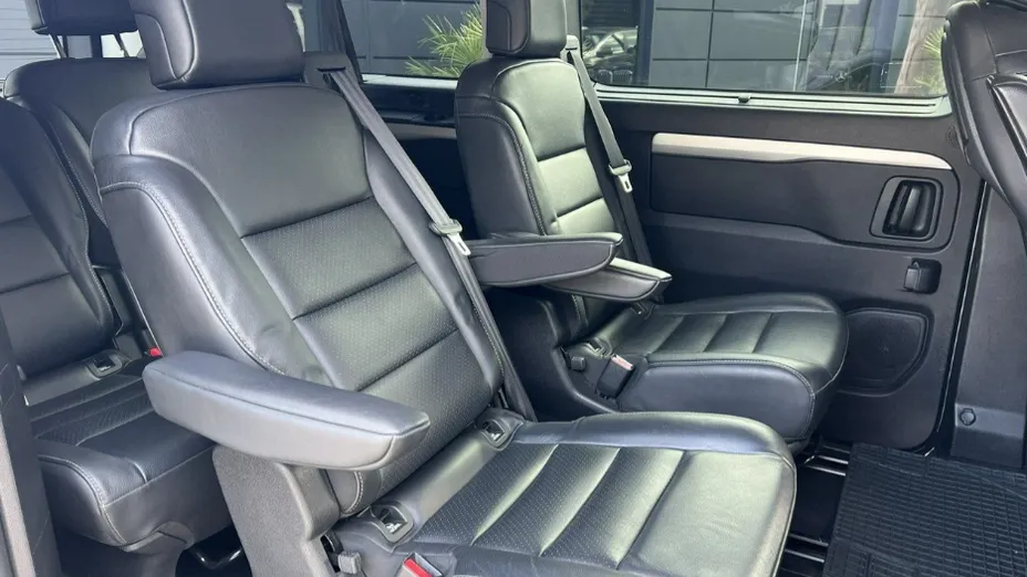 PEUGEOT Traveller Traveller 2.0 BlueHDi Long Business Vip