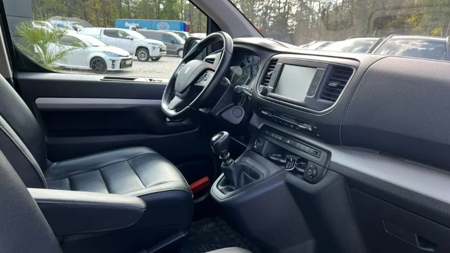 PEUGEOT Traveller Traveller 2.0 BlueHDi Long Business Vip