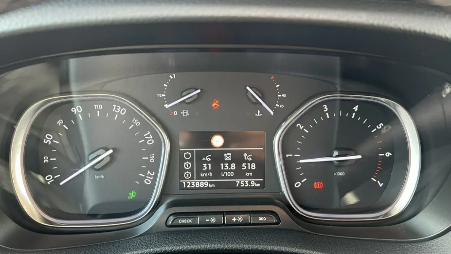 PEUGEOT Traveller Traveller 2.0 BlueHDi Long Business Vip