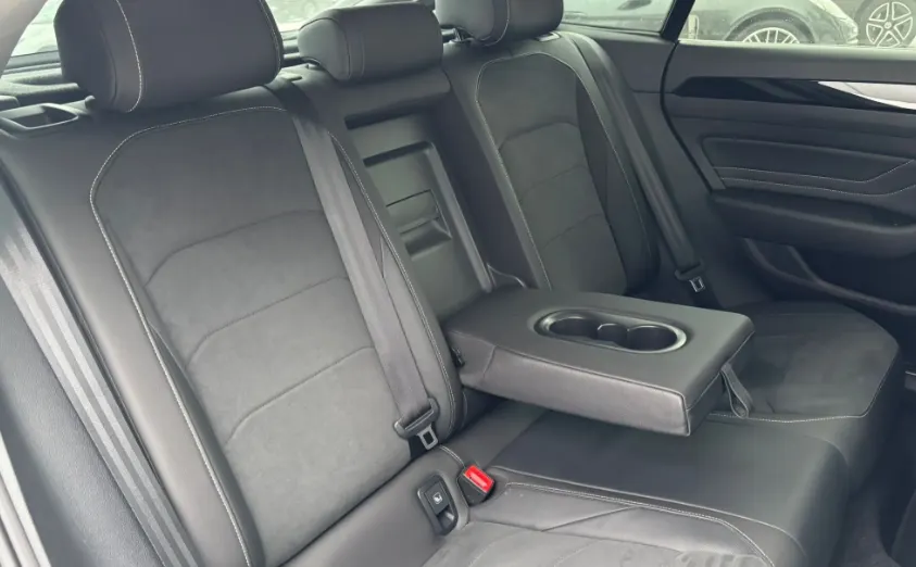 VOLKSWAGEN Arteon Arteon 2.0 TSI Elegance DSG