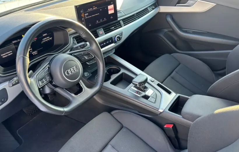 AUDI A4 A4 40 TFSI mHEV S Line S tronic