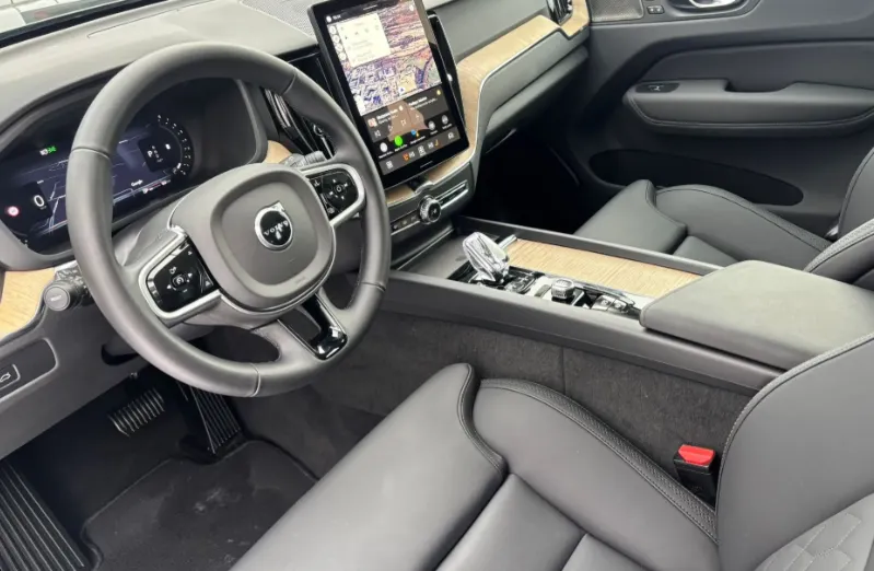 VOLVO XC60 XC60 B5 B AWD Plus Bright aut