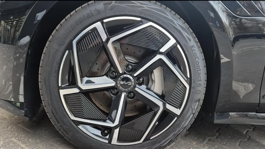 BYD Seal Seal 82.5kWh Design Nowy