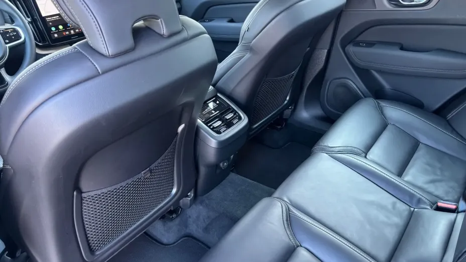 VOLVO XC60 XC60 B5 B AWD Ultra Dark aut