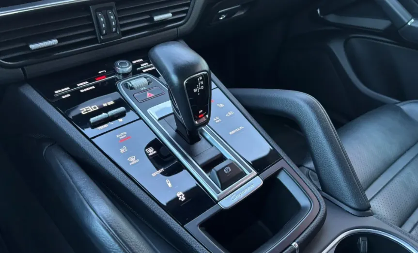 PORSCHE Cayenne Cayenne Platinum Edition