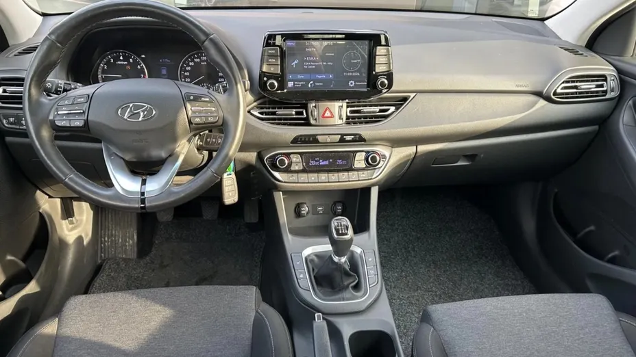 HYUNDAI i30 i30 1.0 T-GDI Smart