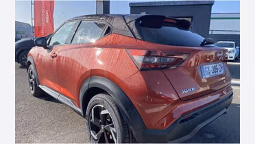 NISSAN Juke