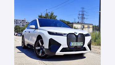 BMW iX