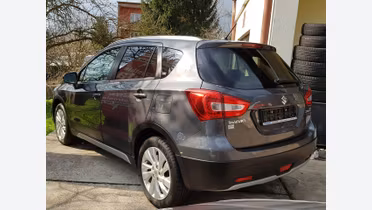SUZUKI S-Cross