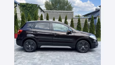 SUZUKI S-Cross