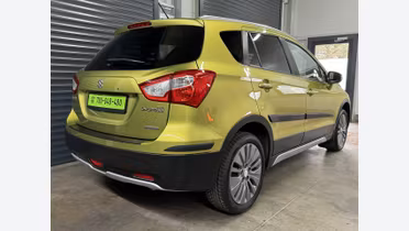 SUZUKI S-Cross