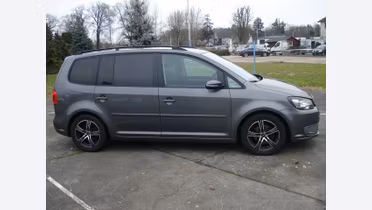 VOLKSWAGEN Touran