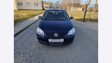 VOLKSWAGEN Polo