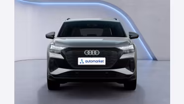 AUDI Q4