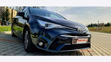 TOYOTA Avensis