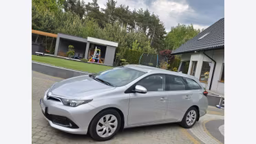 TOYOTA Auris