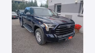 TOYOTA Tundra
