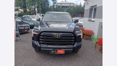 TOYOTA Tundra