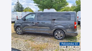 PEUGEOT Traveller